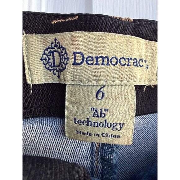Democracy Women’s AbSolution Ab Technology Distressed Jeans Sz 6 Minimalist - Picture 5 of 6